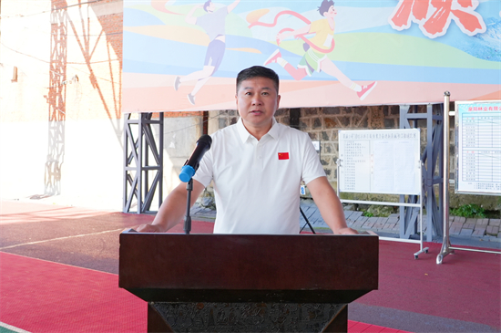 領(lǐng)導(dǎo)講話 (3).jpg